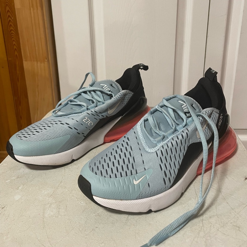 Nike shoes WOMEN